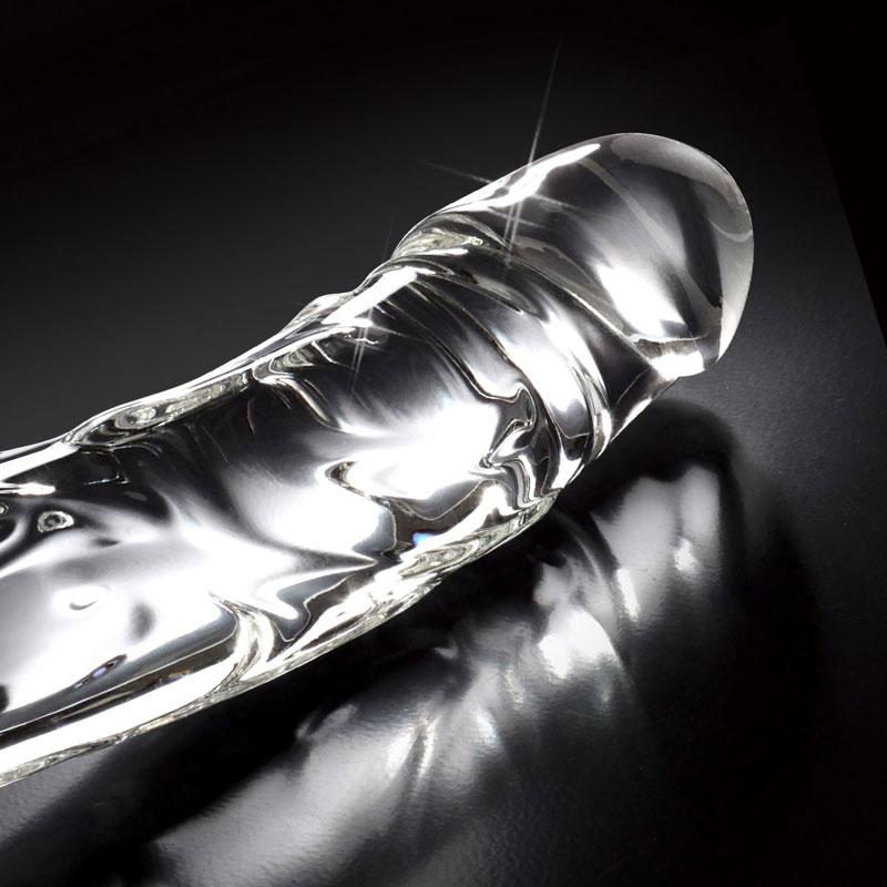 Realistischer Dildo aus Glas